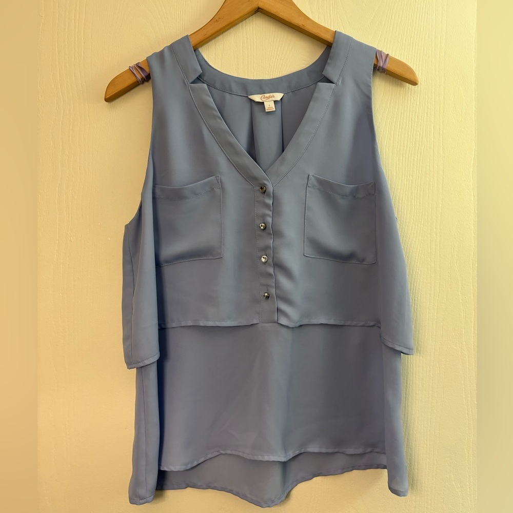 Candie’s sleeveless blouse size large